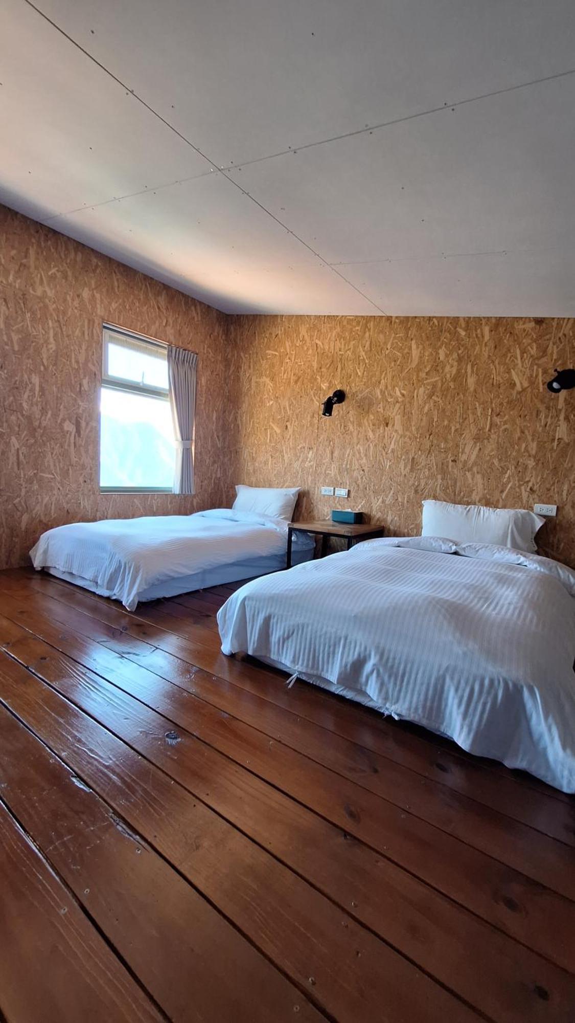 Bed and Breakfast Moose & Squirrel Renai Exterior foto